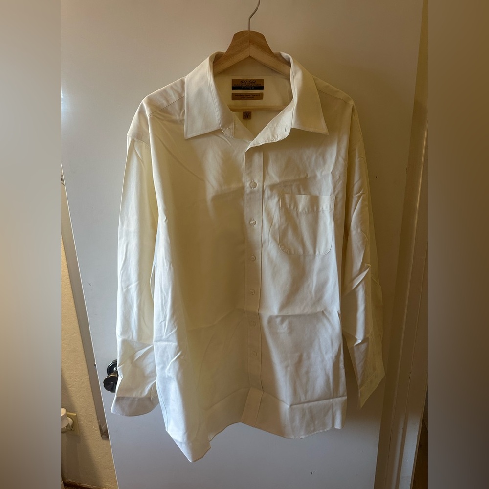 Roundtree & Yorke White Dress Shirt
